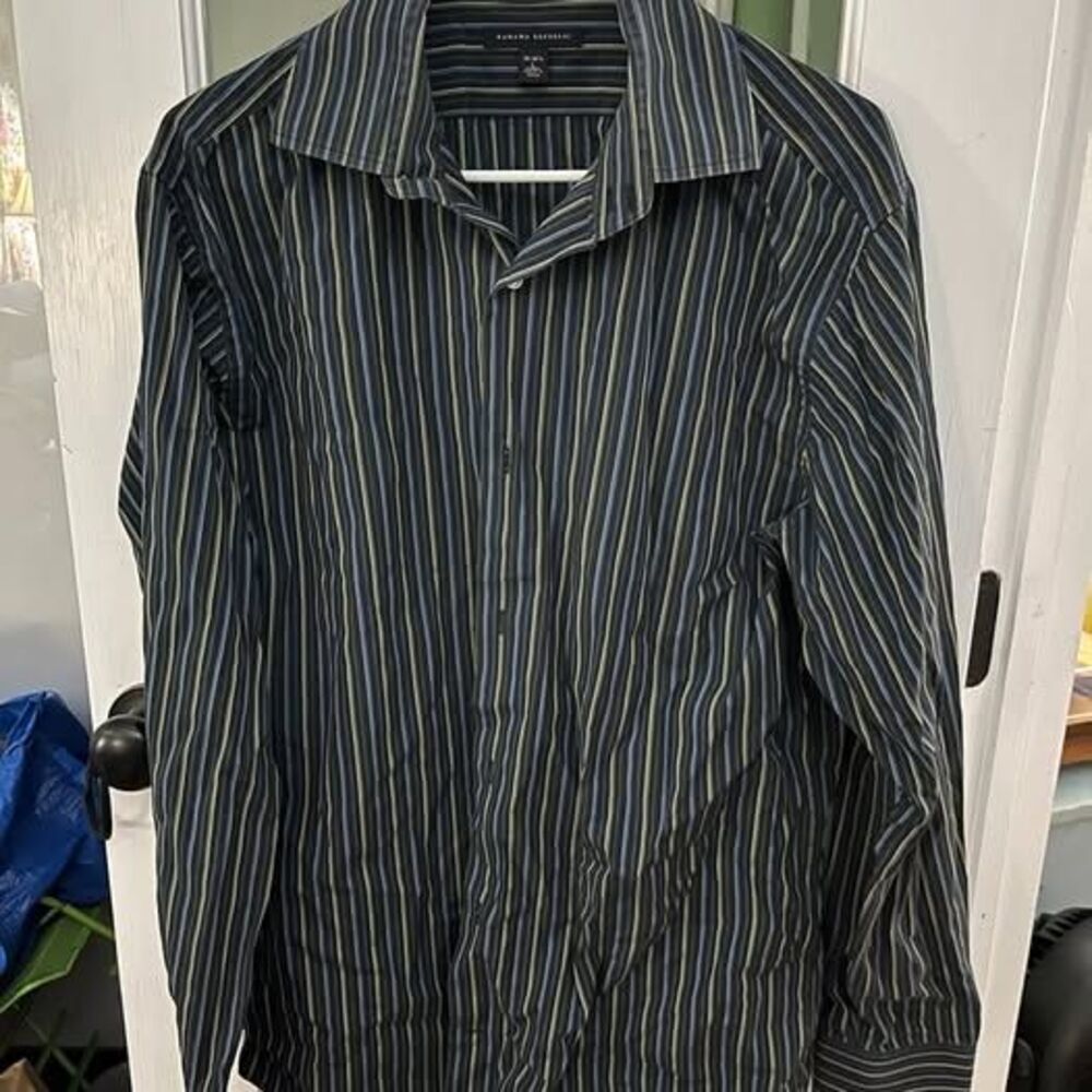 Banana Republic Men's Long Sleeve Button Down Shirt